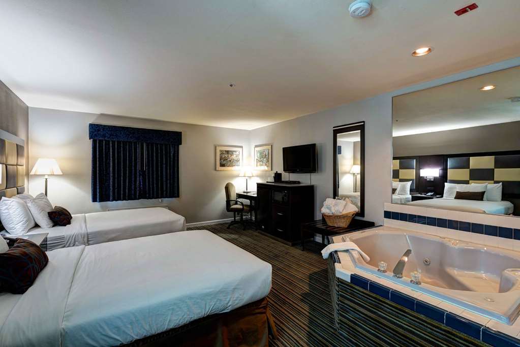 Surestay Plus Hotel By Best Western Redding Rum bild