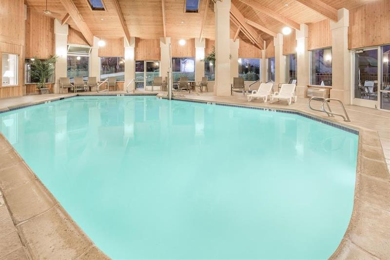Surestay Plus Hotel By Best Western Redding Exteriör bild
